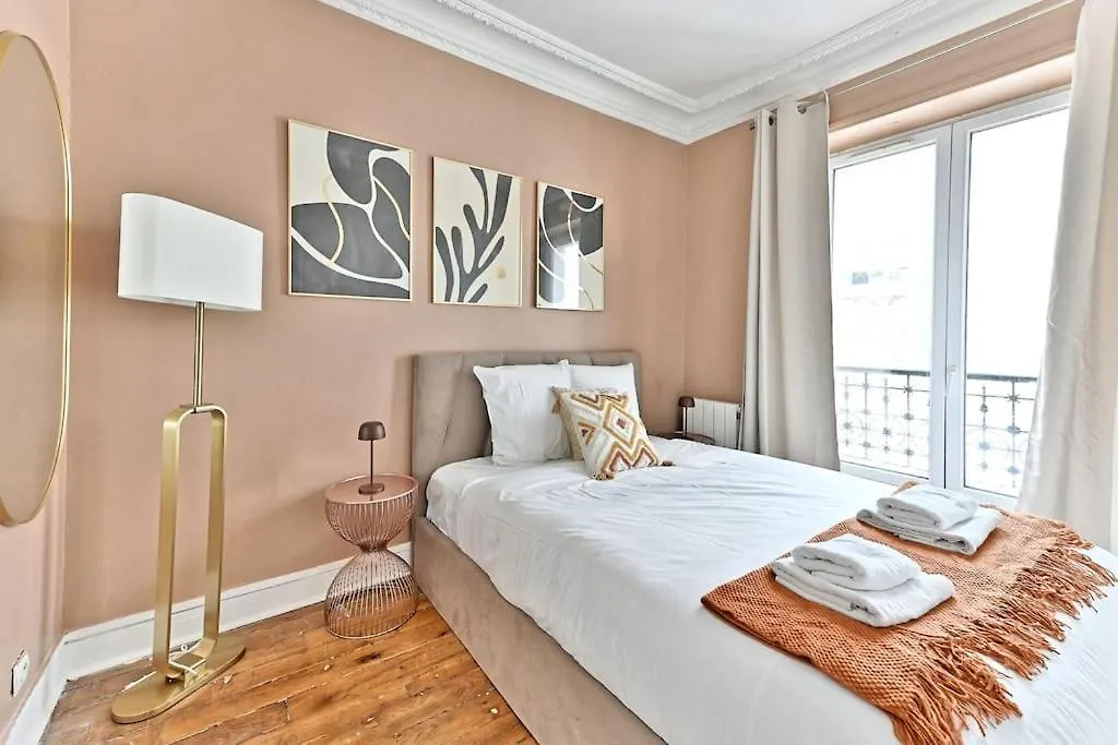 Apartment Appartement Colore Paris Rue Niepce