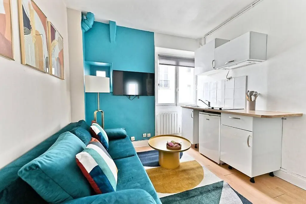 Apartment Appartement Colore Paris Rue Niepce France