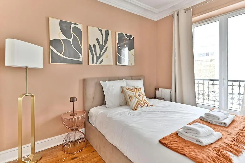 Appartement Colore Paris Rue Niepce