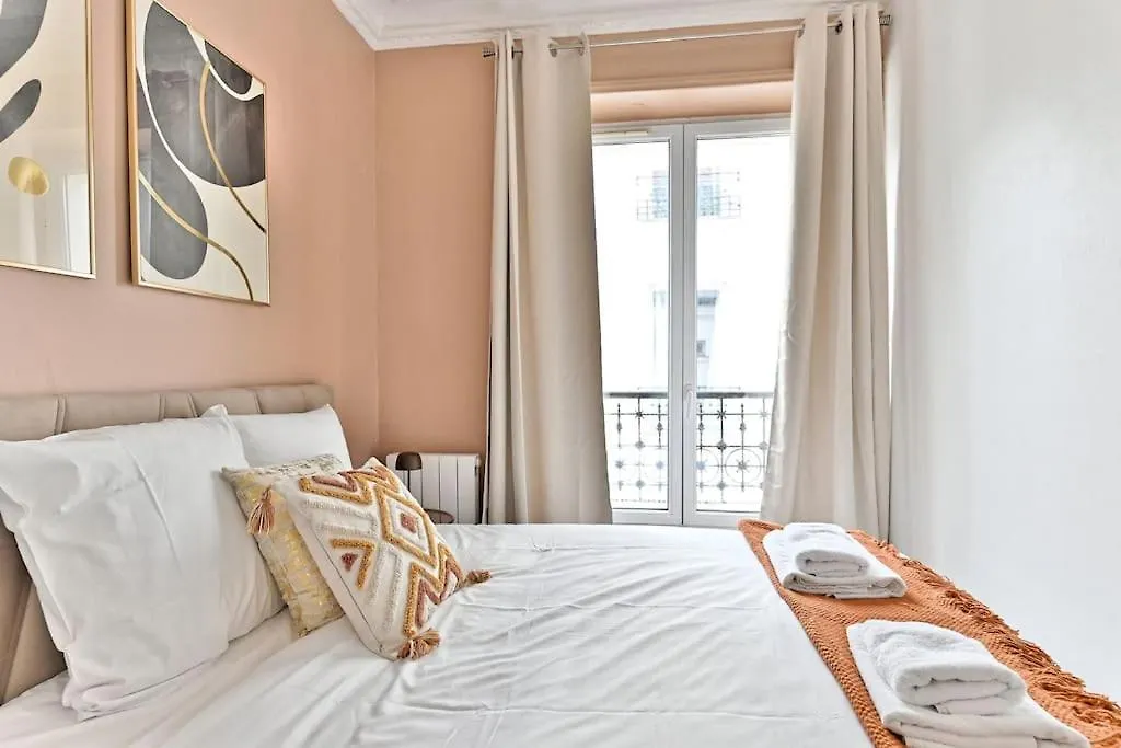 Appartement Colore Paris Rue Niepce Apartment